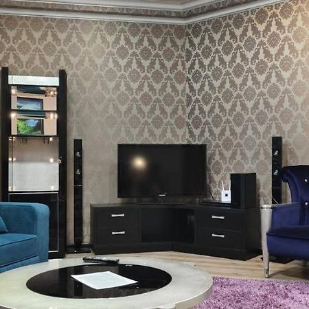 Nurly Tau 2Room Apartments อัลมาตี ภายนอก รูปภาพ
