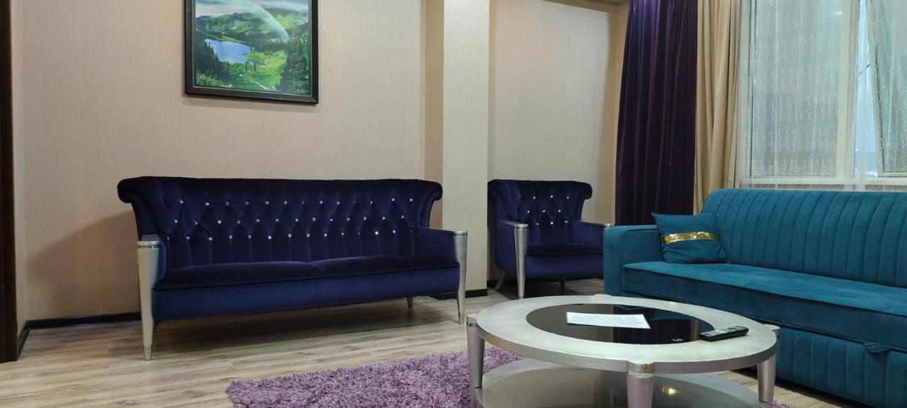 Nurly Tau 2Room Apartments อัลมาตี ภายนอก รูปภาพ