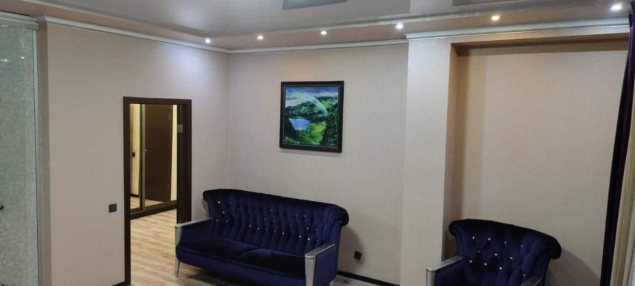 Nurly Tau 2Room Apartments อัลมาตี ภายนอก รูปภาพ