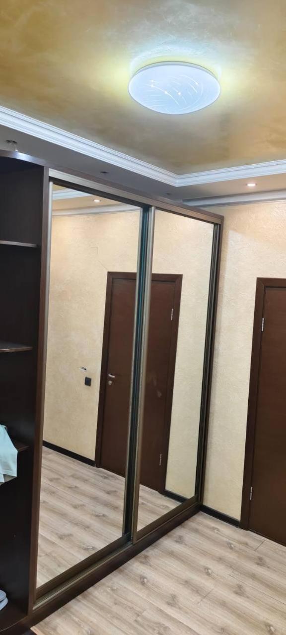 Nurly Tau 2Room Apartments อัลมาตี ภายนอก รูปภาพ